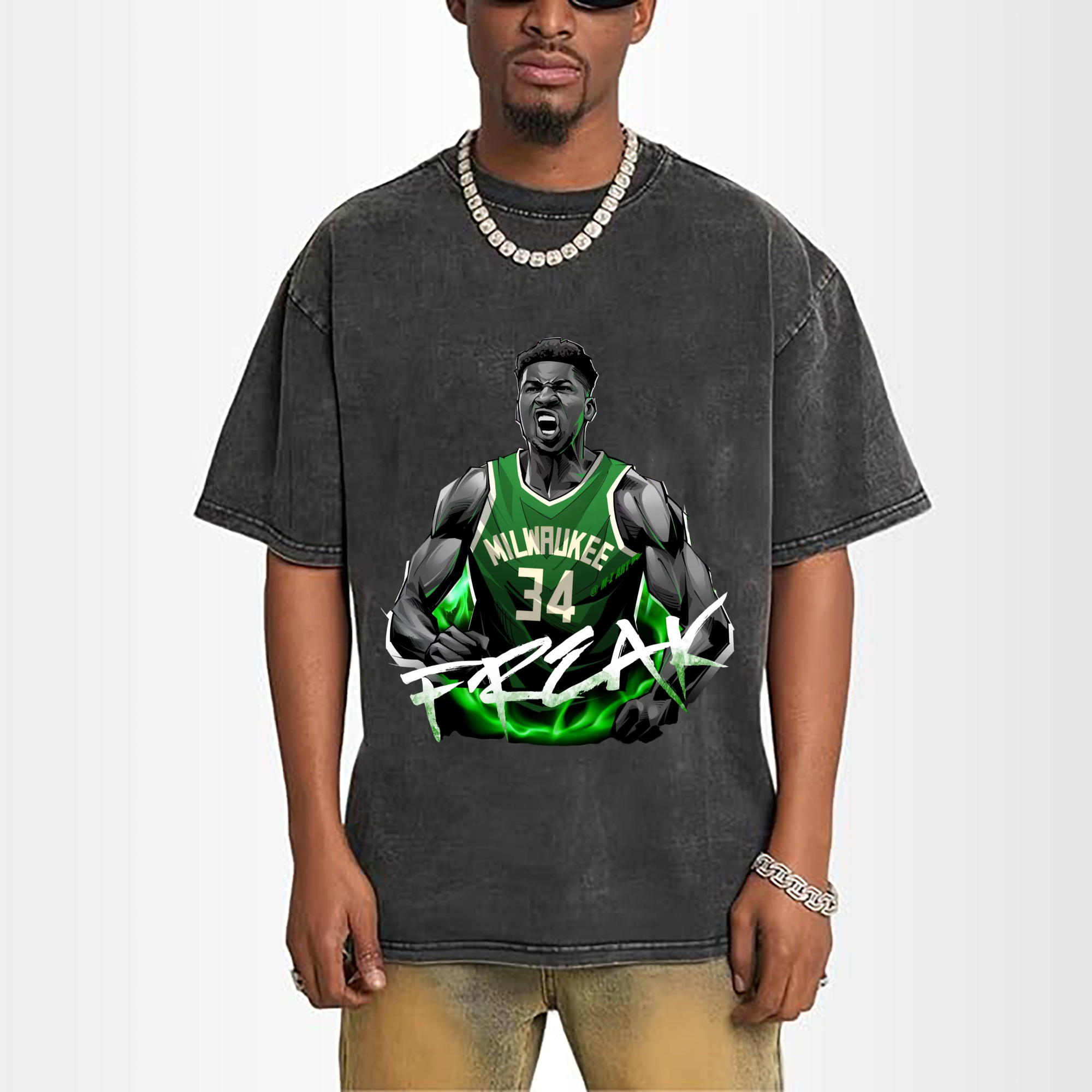 Giannis Antetokounmpo #34 T-shirt